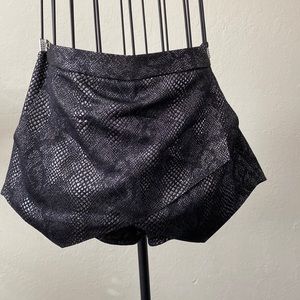 Express Metallic snake print skort
